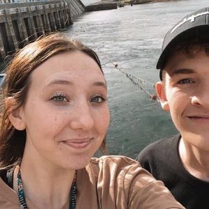 Meet your Posher, Hunter